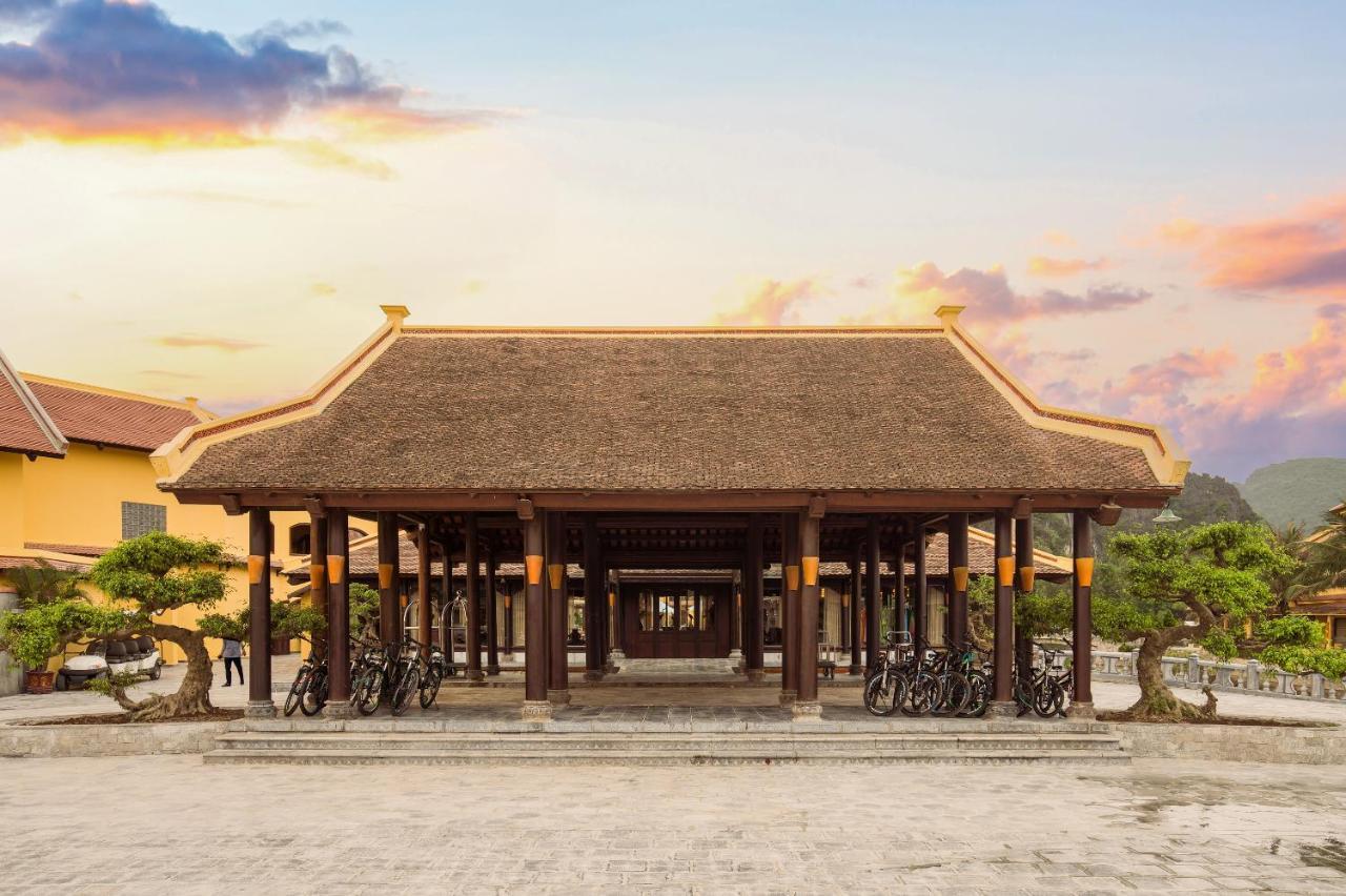 Emeralda Resort Tam Coc ニンビン エクステリア 写真